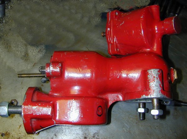 V8 carburettor detail